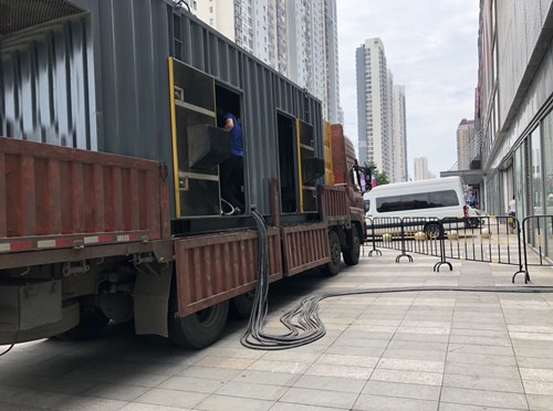 城西柴油发电机空气滤清器在不同季节的更换周期是否有差异？