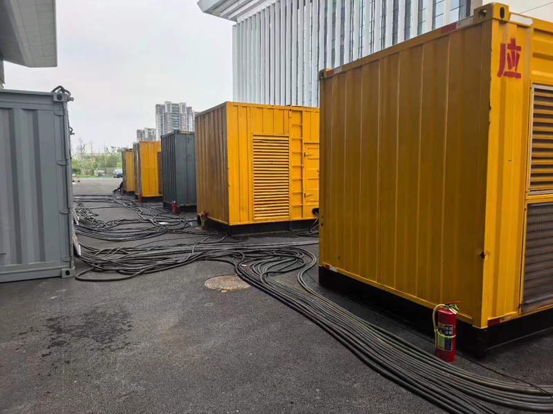 城西柴油发电机组冬季保养有哪些注意事项？